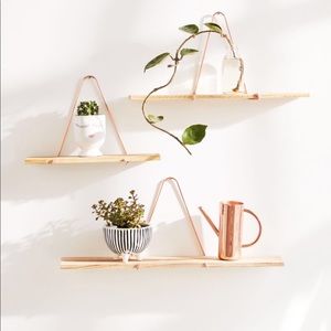UO Carter Triangle Bracket Wall Shelf